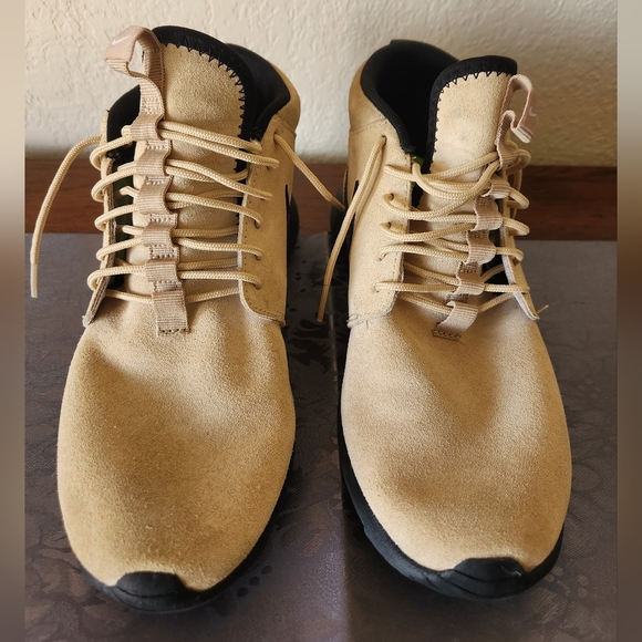 NikeID Roshe Run Youth Size 6.5 - Picture 2 of 10